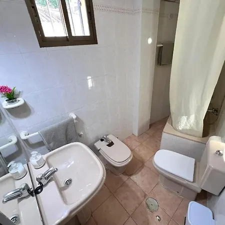 Comfortable House In Cordoba, Ideal For Families And Friends Holiday home